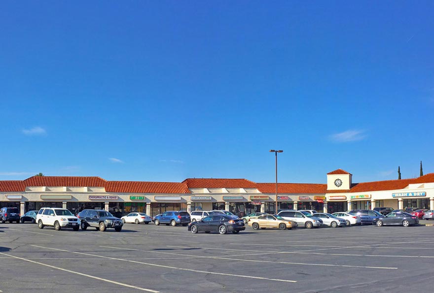 Commercial Real Estate Retail Strip Center Loans Investors Pioneer Realty Capital